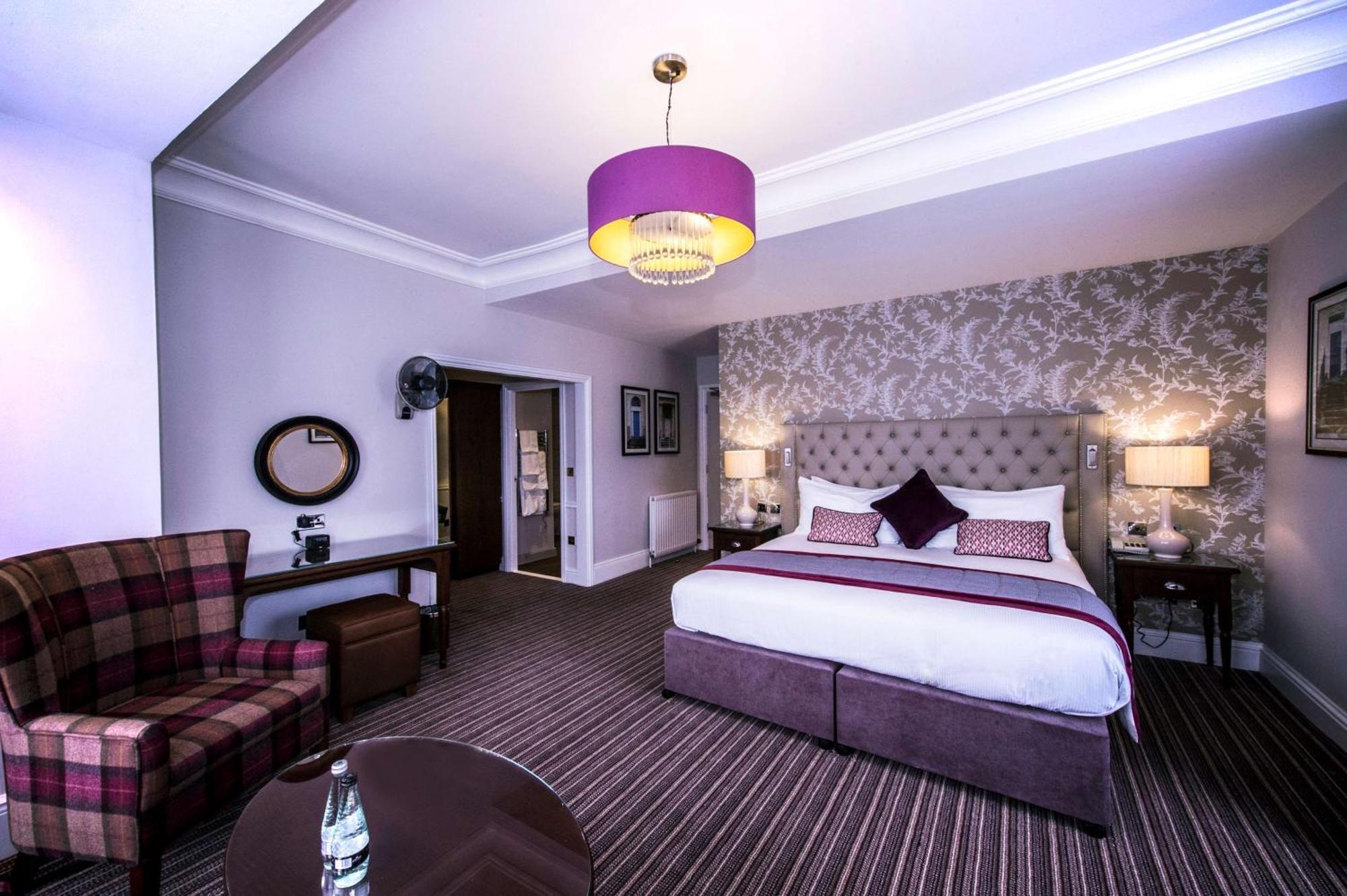 Doubletree By Hilton Cheltenham-Cotswolds Zewnętrze zdjęcie